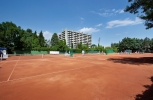 Теннис и/или сквош на территории Lebed Hotel - All Inclusive или поблизости