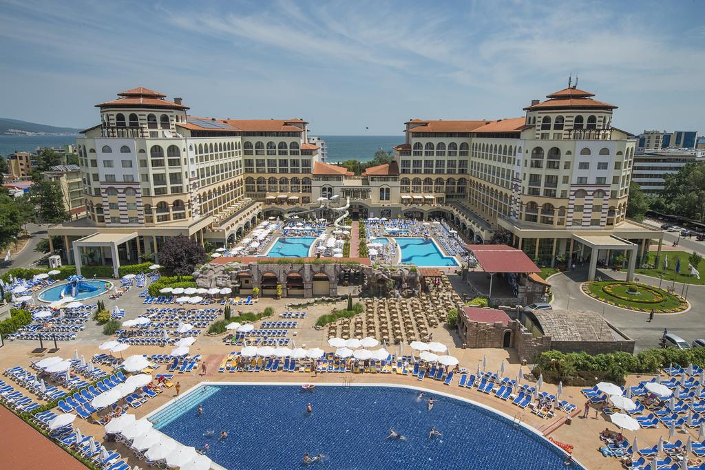 Отель Вид на бассейн в Melia Sunny Beach - All Inclusive или окрестностях
