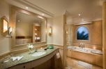 Ванная комната в Кемпински Отель Сома Бэй