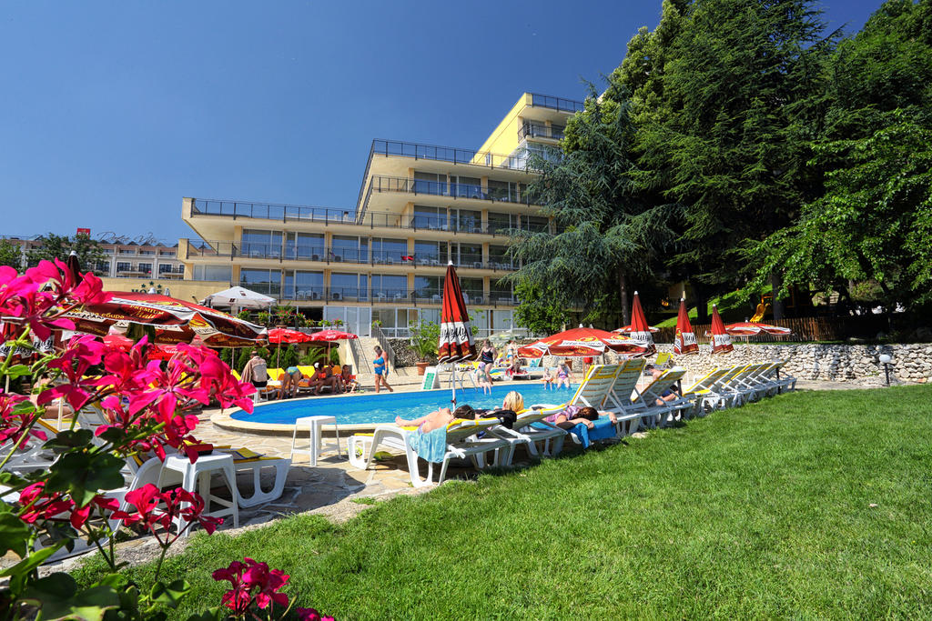 Отель Бассейн в Hotel Gradina или поблизости