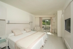 Кровать или кровати в номере Iberostar Albufera Playa