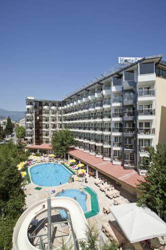 Отель Бассейн в Monte Carlo Hotel или поблизости