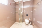 Ванная комната в Demi Hotel