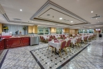 Ресторан / где поесть в Comfort Inn Hotel Deira