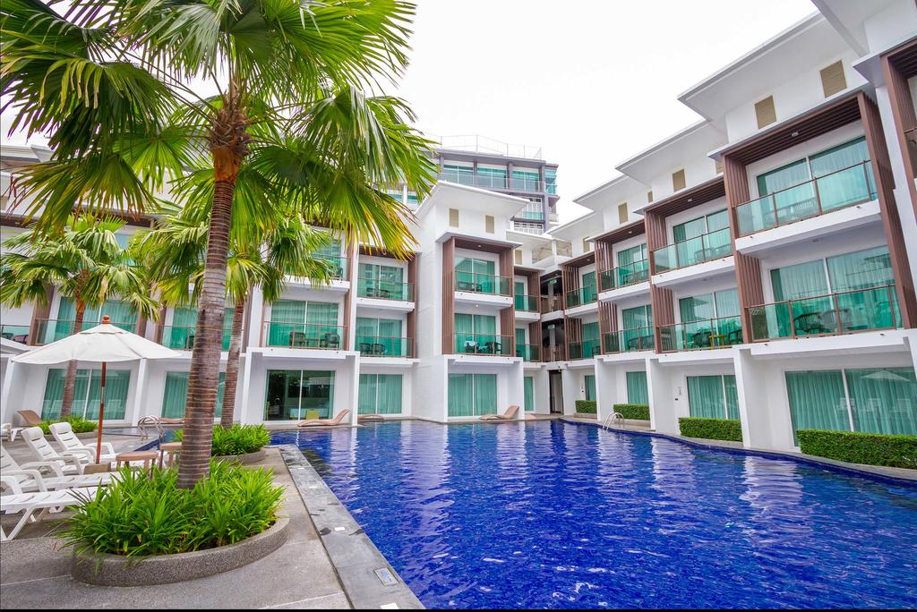 Отель Бассейн в Prima Wongamat Hotel или поблизости