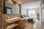 Ванная комната в Aqua Hotel Bertran Park