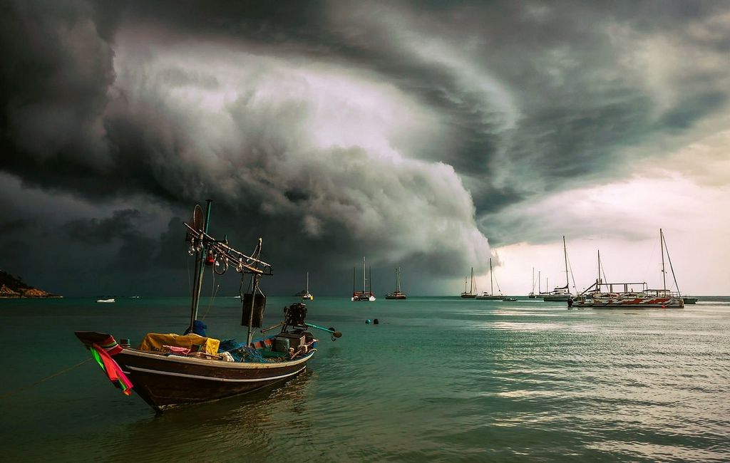 На Таиланд и Вьетнам надвигается жуткий шторм