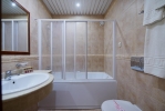 Ванная комната в Hotel St. John Nesebar