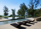 Бассейн в Renaissance Phuket Resort & Spa или поблизости