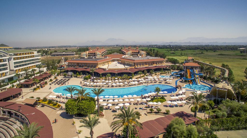 Отель Crystal Paraiso Verde Resort & Spa с высоты птичьего полета