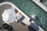 Вид на бассейн в Parklane, a Luxury Collection Resort & Spa, Limassol или окрестностях