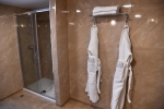Ванная комната в Curium Palace Hotel