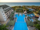 Вид на бассейн в Alva Donna Beach Resort Comfort или окрестностях