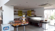 Кухня или мини-кухня в Meropi Hotel & Apartments 