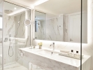Ванная комната в Corfu Imperial, Grecotel Exclusive Resort
