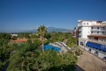 Вид на бассейн в Sant Alphio Garden Hotel & SPA или окрестностях