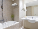 Ванная комната в Grecotel Eva Palace