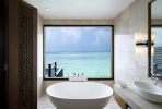 Ванная комната в Anantara Veli Maldives Resort
