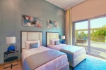 Кровать или кровати в номере Rixos The Palm Hotel & Suites