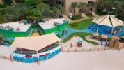 Вид на бассейн в Rixos The Palm Hotel & Suites или окрестностях