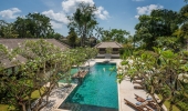 Вид на бассейн в Four Seasons Resort Bali at Jimbaran Bay или окрестностях