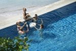 Бассейн в Four Seasons Resort Bali at Jimbaran Bay или поблизости