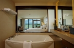 Ванная комната в The Westin Siray Bay Resort & Spa, Phuket