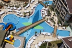 Вид на бассейн в Crystal Palace Luxury Resort & Spa - Ultra All Inclusive или окрестностях