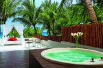 Бассейн в Dreams Sands Cancun Resort & Spa - All Inclusive или поблизости