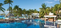 Бассейн в Dreams Sands Cancun Resort & Spa - All Inclusive или поблизости