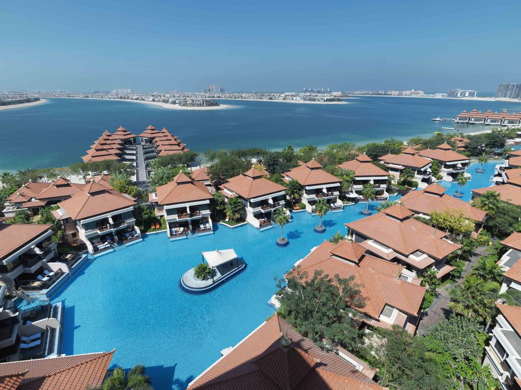 Отель Anantara The Palm Dubai Resort с высоты птичьего полета