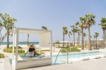 Бассейн в Nikki Beach Resort & Spa Dubai или поблизости