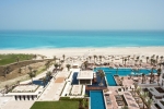 Вид на бассейн в The St. Regis Saadiyat Island Resort, Abu Dhabi или окрестностях