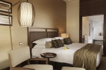Кровать или кровати в номере Amwaj Rotana, Jumeirah Beach - Dubai