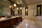 Ванная комната в Maikhao Dream Villa Resort and Spa, Centara Boutique Collection