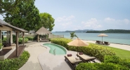 Бассейн в The Naka Island, A Luxury Collection Resort & Spa, Phuket или поблизости