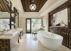 Ванная комната в The St. Regis Bali Resort