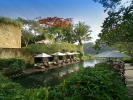 Вид на бассейн в Maya Ubud Resort & Spa или окрестностях