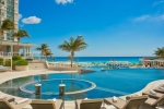 Бассейн в Sandos Cancun All Inclusive или поблизости