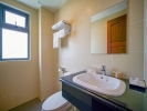 Ванная комната в Ola Phu Quoc Hotel