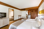 Кровать или кровати в номере Best Western Premier Bangtao Beach Resort & Spa