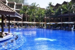 Бассейн в Best Western Premier Bangtao Beach Resort & Spa или поблизости