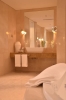 Ванная комната в Hilton Doha