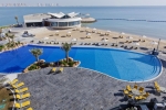 Вид на бассейн в Hilton Doha или окрестностях