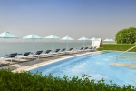 Бассейн в Sheraton Grand Doha Resort & Convention Hotel или поблизости