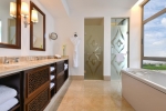 Ванная комната в The St. Regis Doha
