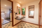 Ванная комната в Camia Resort & Spa