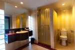 Ванная комната в Champlung Mas Hotel, Legian