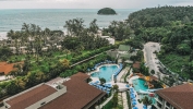 Вид на бассейн в OZO Phuket или окрестностях