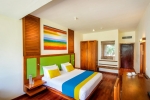 Кровать или кровати в номере Mermaid Hotel & Club